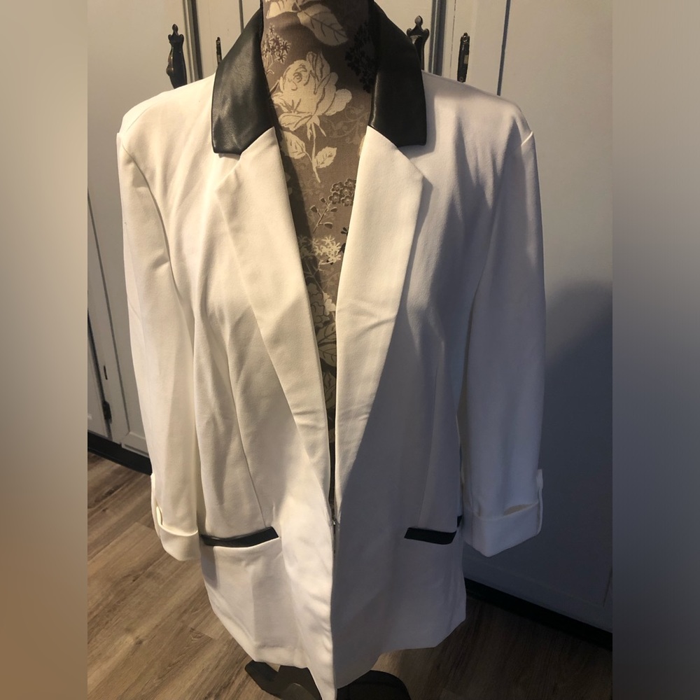 Love Scarlett 2 Piece Suit